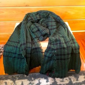 Green plaid blanket scarf